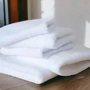 Peškir Hotelski Glat 450g/m2 100x150 Beli